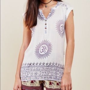 Earthbound OM Soft Beachy Tunic Top